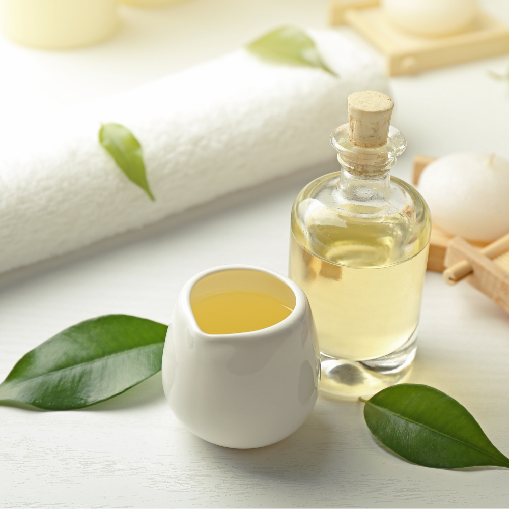 Tea Tree Oil. Массаж с эфирными маслами. Аромамасла для тела. Масло для массажа. Маска на основе масел